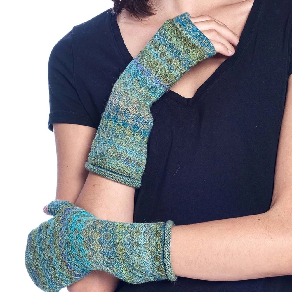 NWT Shupaca Alpaca Fingerless Gloves - Printed - Seaweed SOLD OUT
